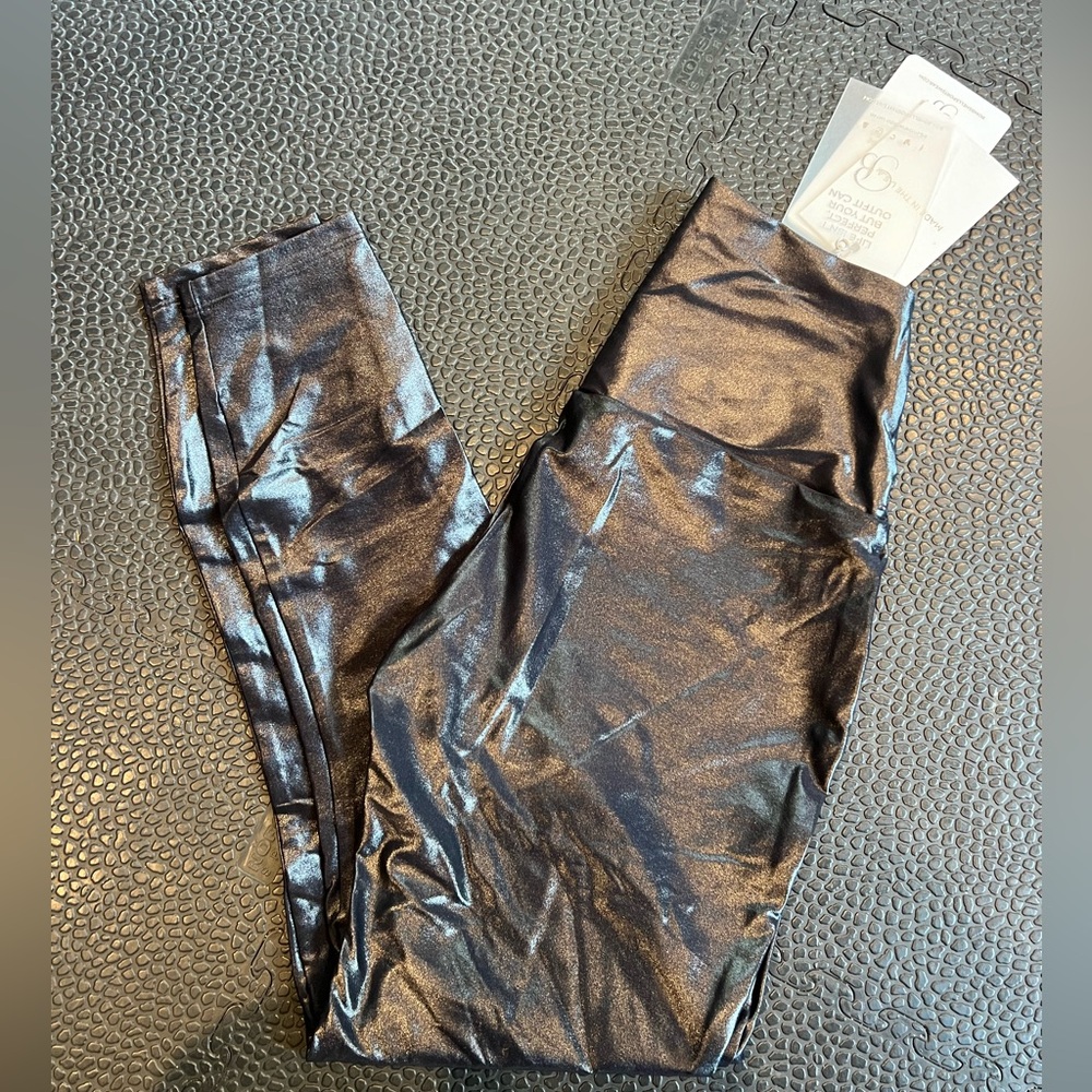 Bombshell Gloss Leggings